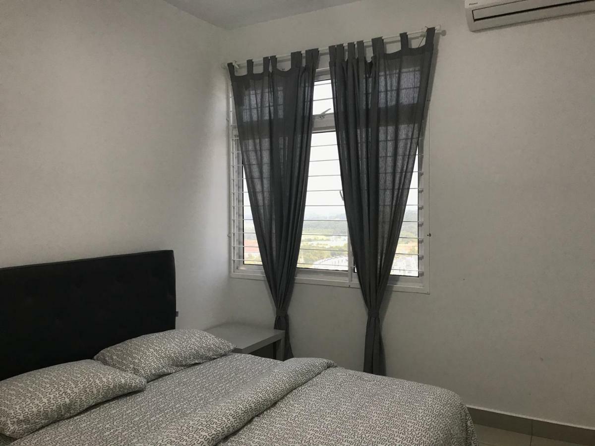 Singgah Putrajaya - 3 Bedrooms With Pool And Kl View 외부 사진